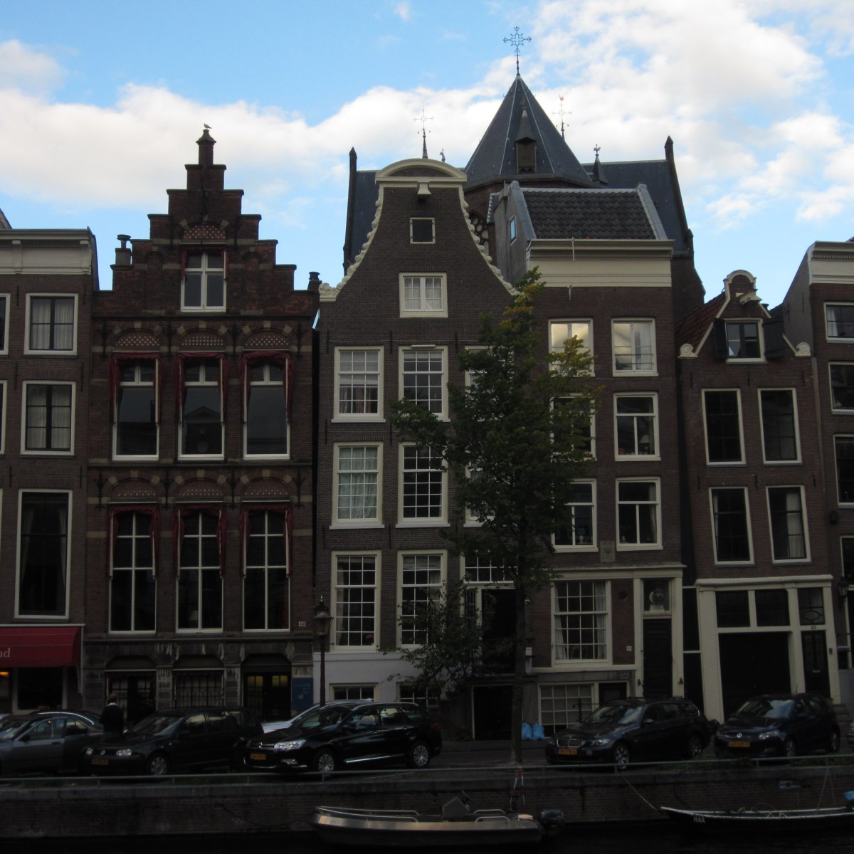 Mini stories of Amsterdam and&nbsp;Cologne