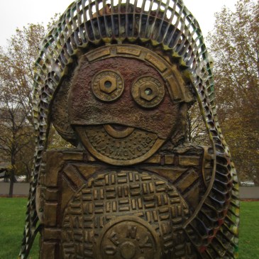 Children of the world sculptures by Rachid Khimoune in Bercy Park Paris